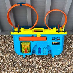 Hot Wheel Track with Cars