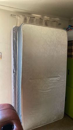 Twin bed
