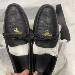Authentic Prada Flats Leather 