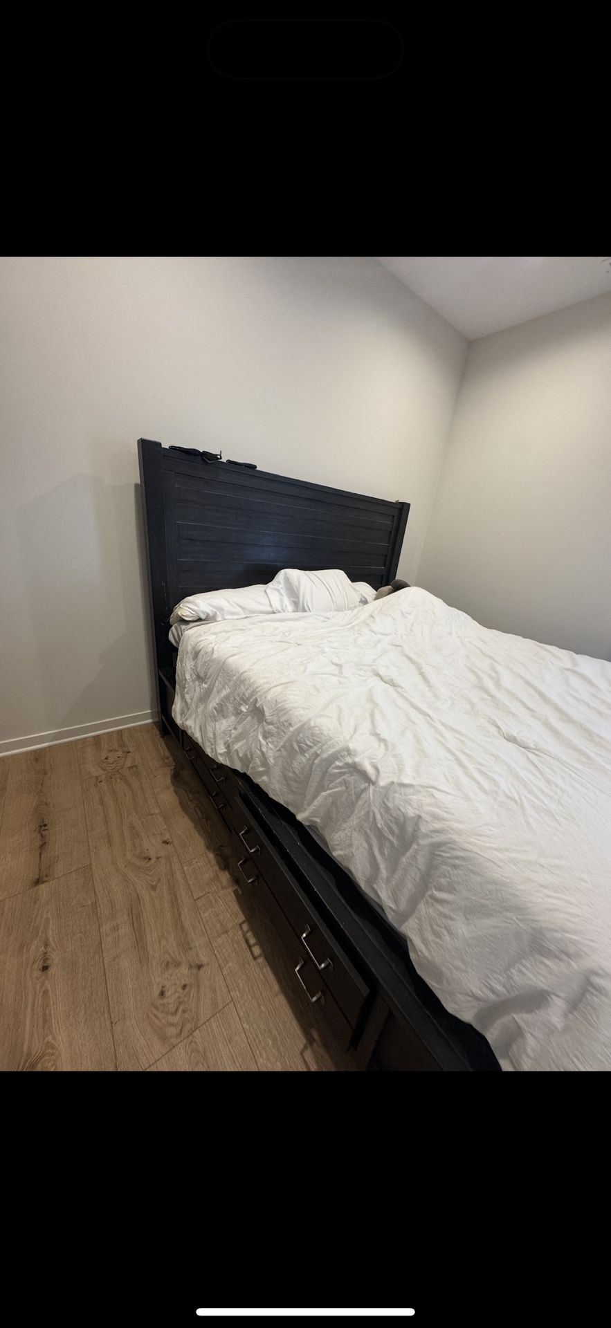 KING BED FRAME/HEADBOARD WITH STORAGE