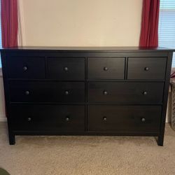 Dresser -  8 Drawers