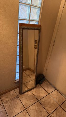 2 different mirrors