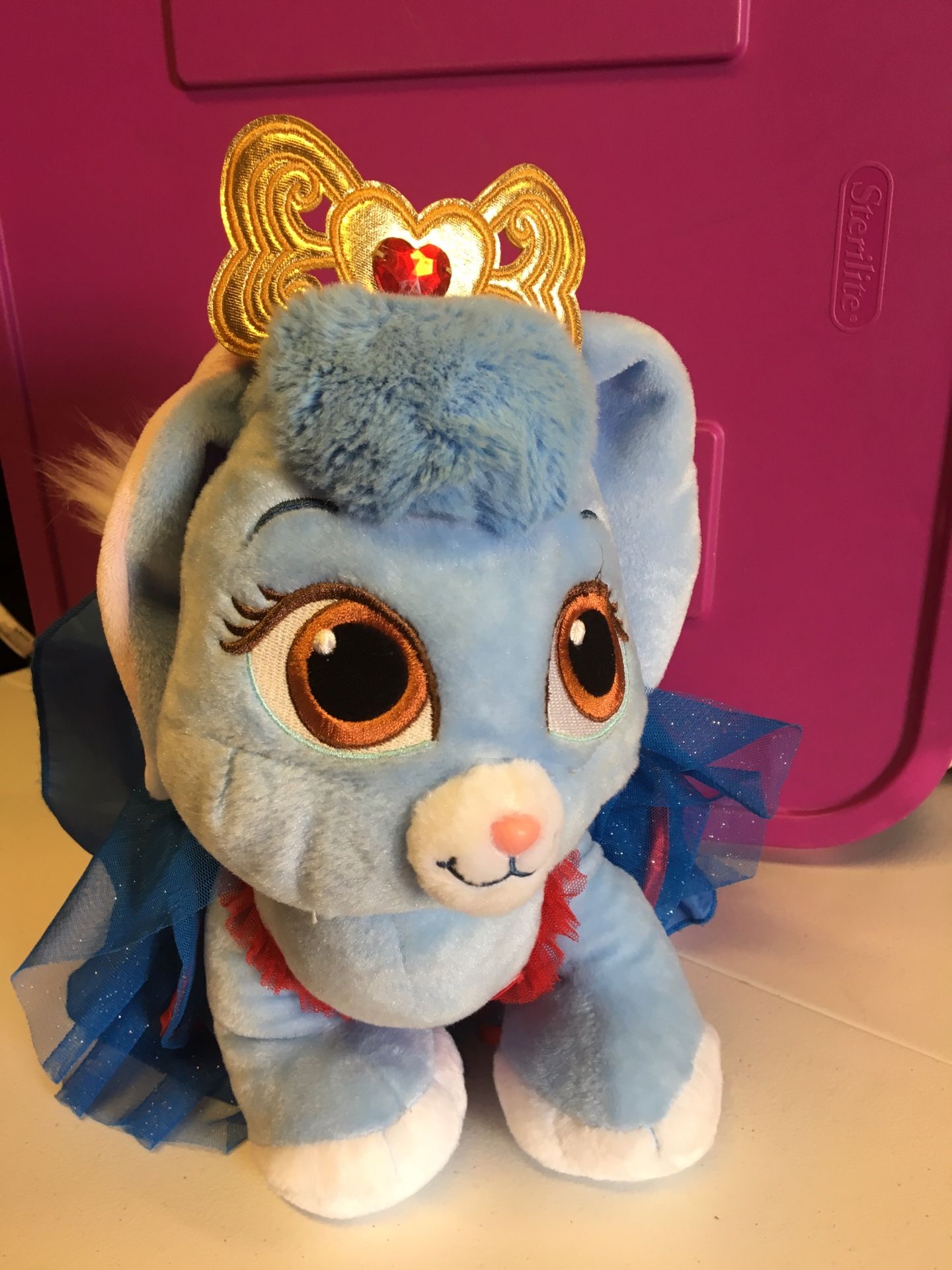 Snow White princess pet “Berry” build-a-bear