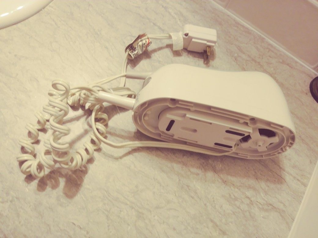 Sunbeam Wall Unit Hair Blower