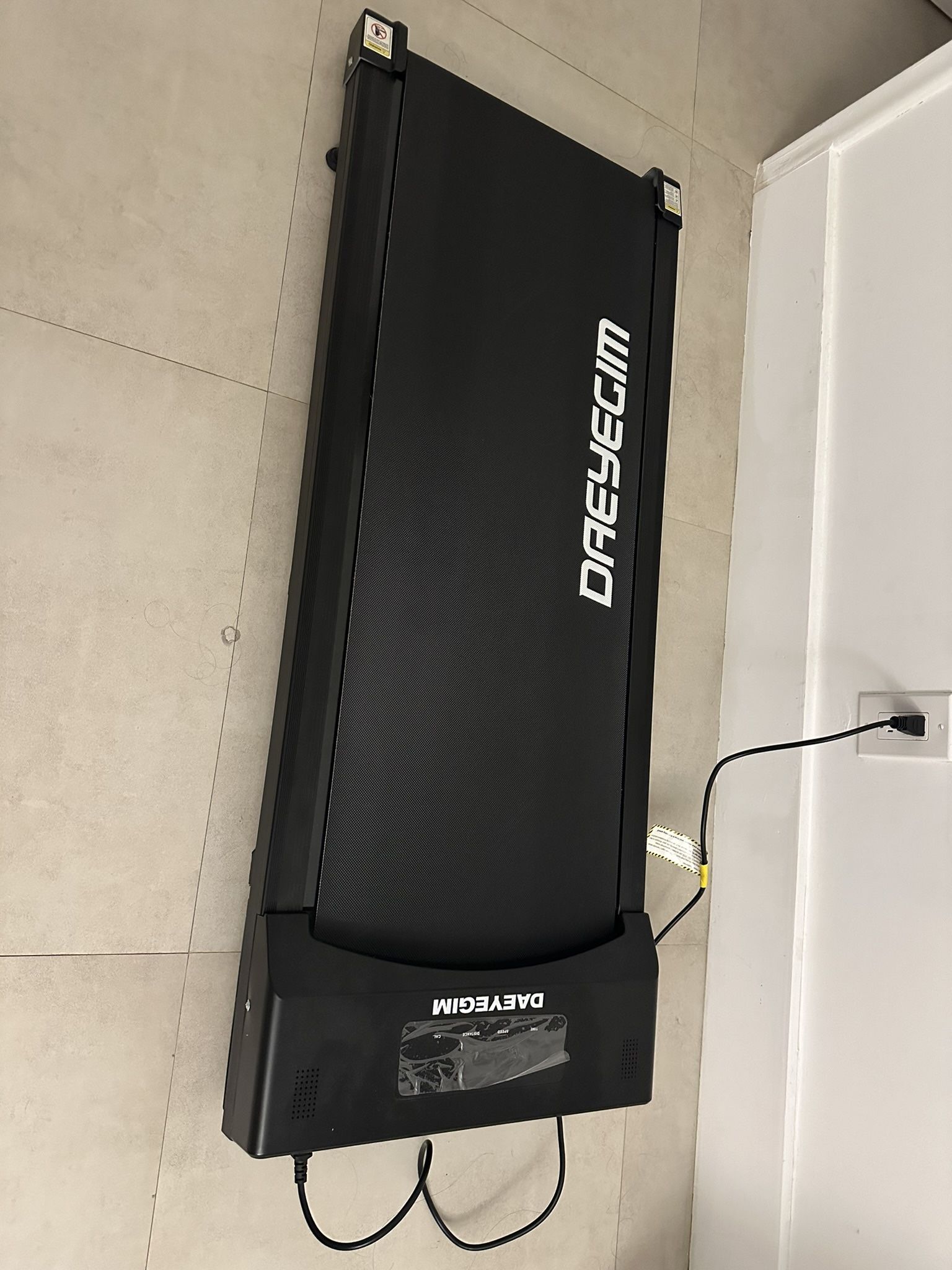 Daeyegim Under Desk Walking Treadmill – Quiet & Compact – Great Condition!