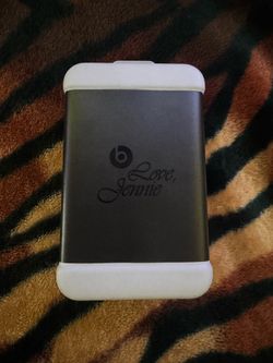 Jennie special edition onyx black Beats Solo 4