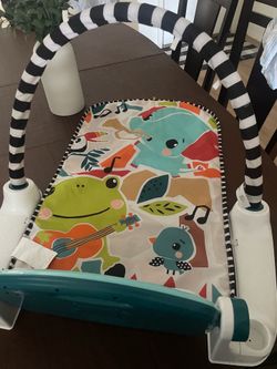 Fisher-Price Deluxe Kick & Play Piano Gym