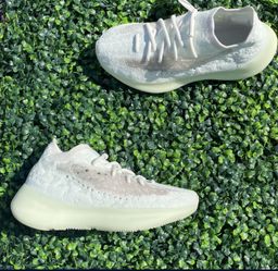 Yeezy 380 Calcite Glow Size 5m/6.5w