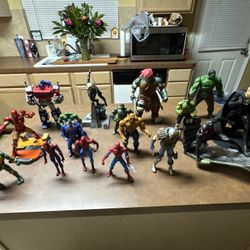 Toys (Action Figures) 