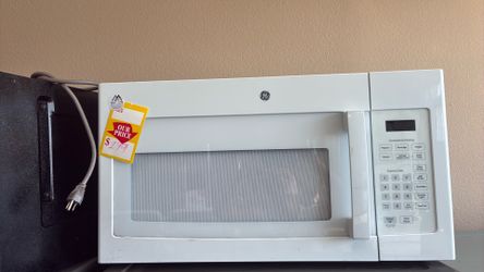 Nice GE microwave
