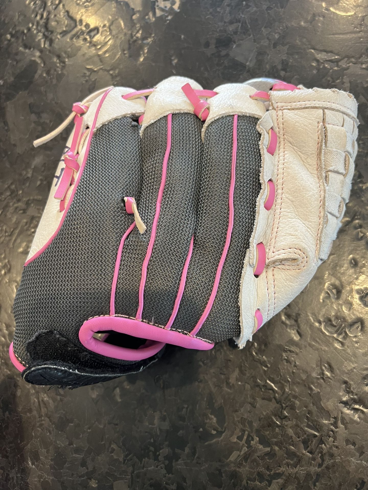 Softball Glove 10.5” Size