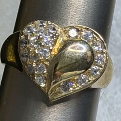 14K Gold Heart Ring –