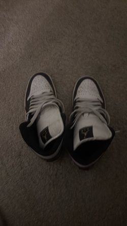 Jordan 1s black and white