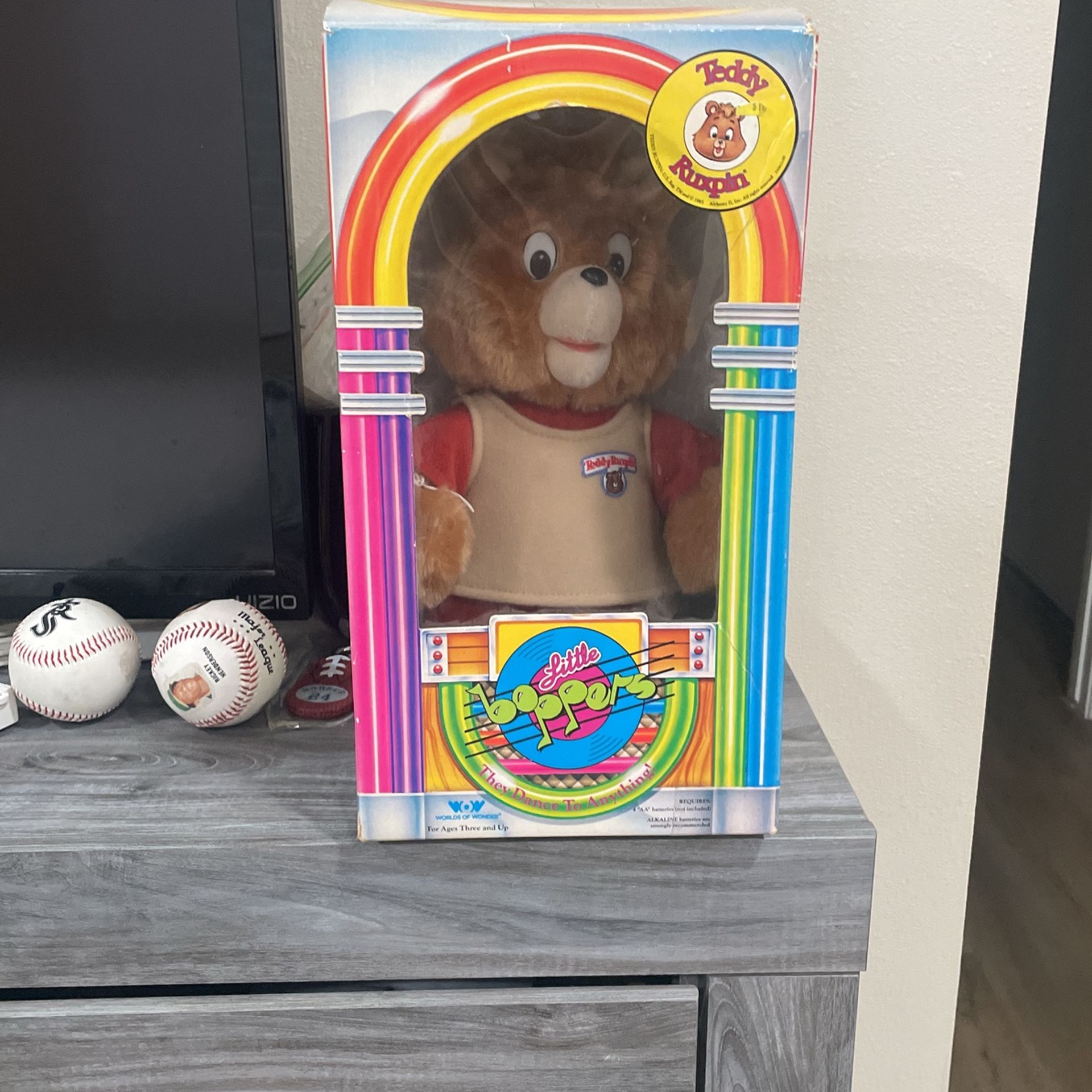 Teddy ruxpin Bear