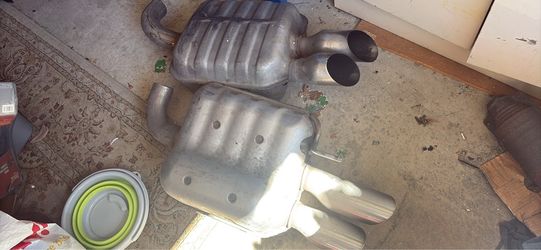 Mustang 2018 exhaust muffler
