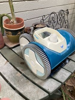 Pool Cleaner Hayward 4 wheeler