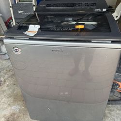 Whirlpool washing Machine for sale
