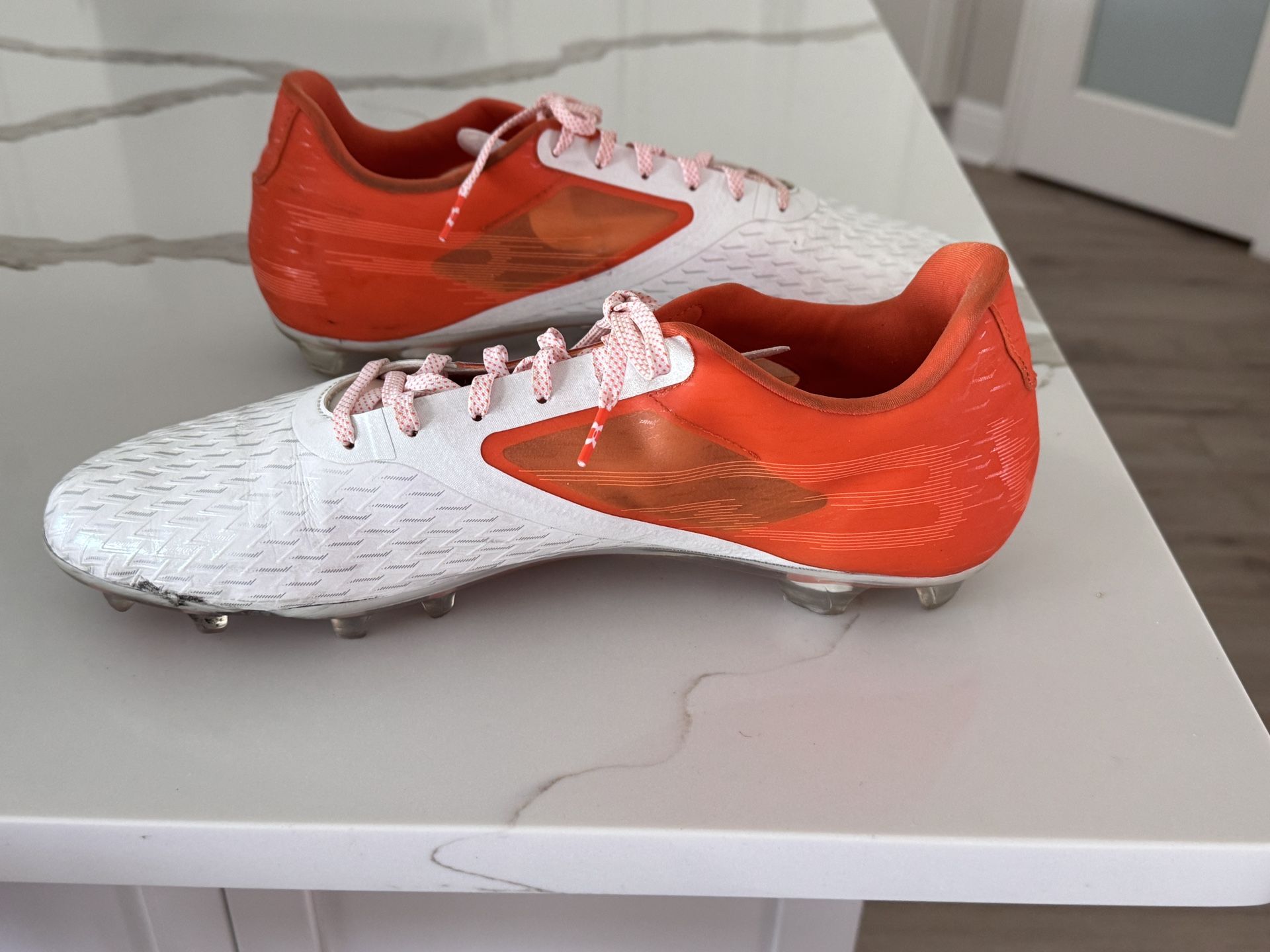 Under Armour Mens Blur Lux MC Football Cleats Red White Men’s Sz 16