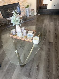 Coffee table set of three modern