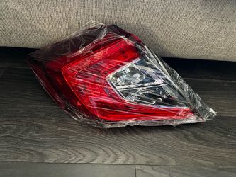 16-21 Honda Civic Driver Headlight