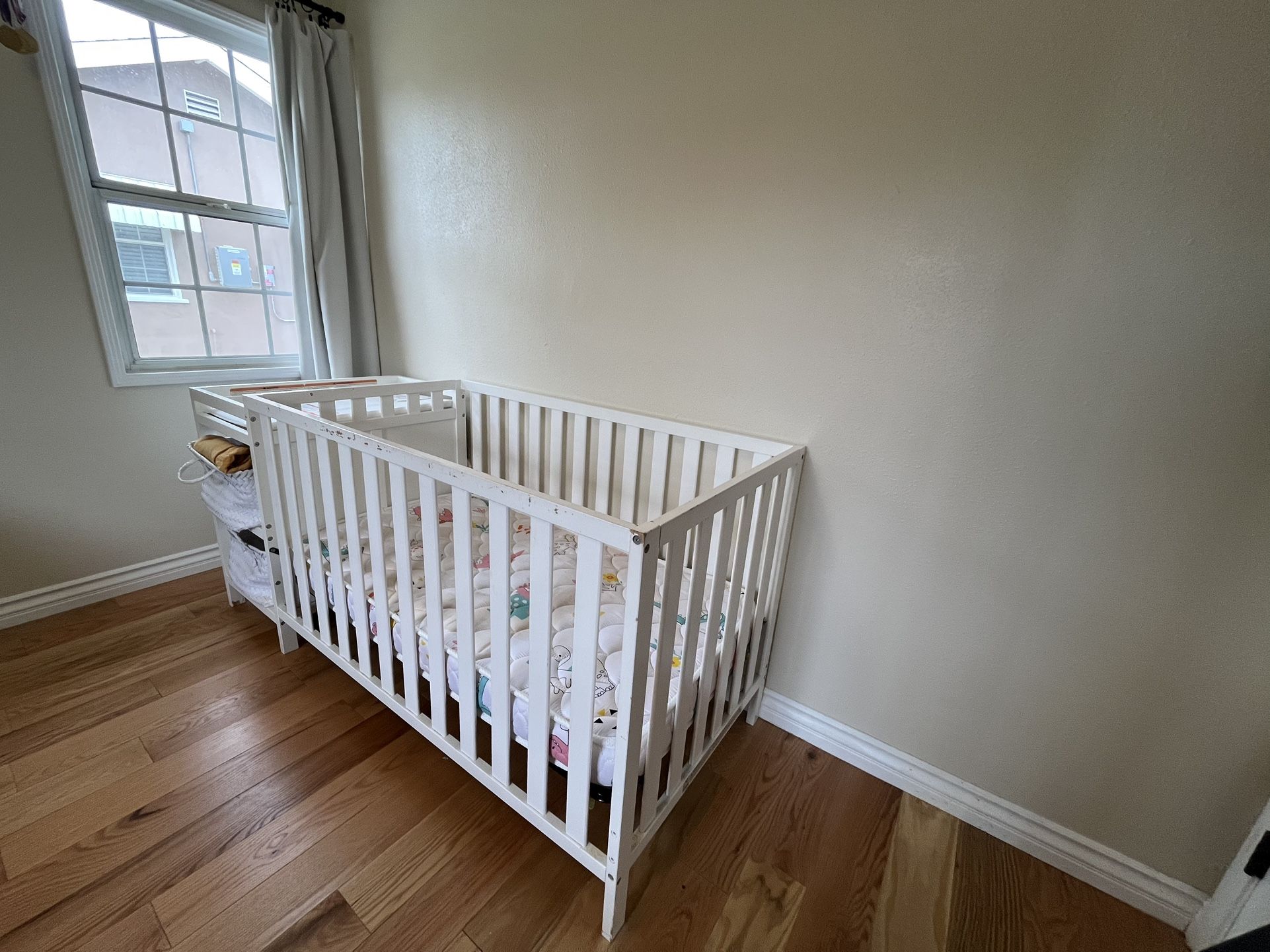 Baby/toddler Crib