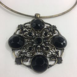 PRETTY LADIES NECKLACE 