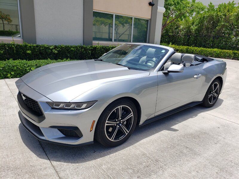 2024 Ford Mustang EcoBoost