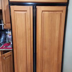 KITCHEN AID 48 INCHES REFRIGERATOR WOOD NEED GONE ASAP!