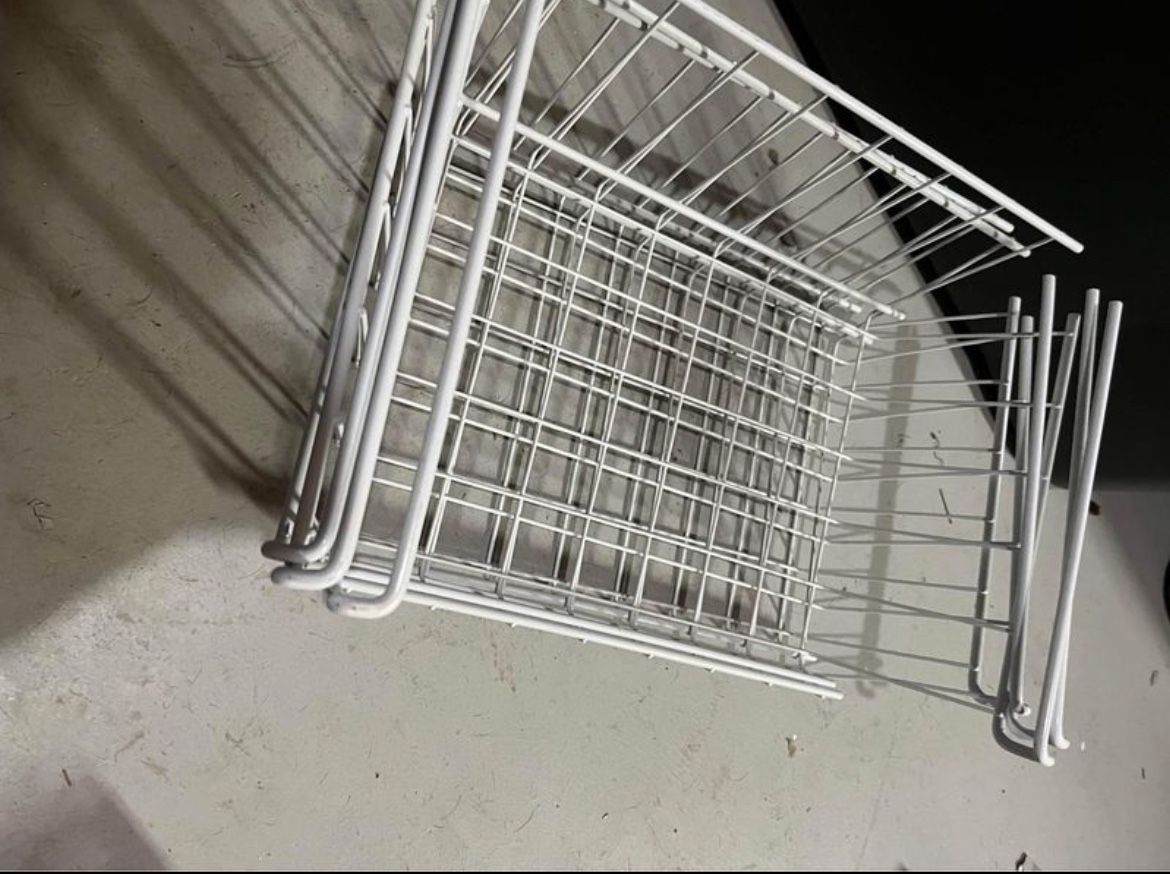 Under Cabinet Racks/baskets