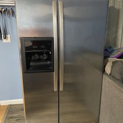 Kenmore Refrigerator 