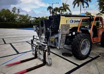 Telehandler 10000# 56’ Reach