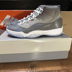 Jordan 11 Cool Grey DS Size 9