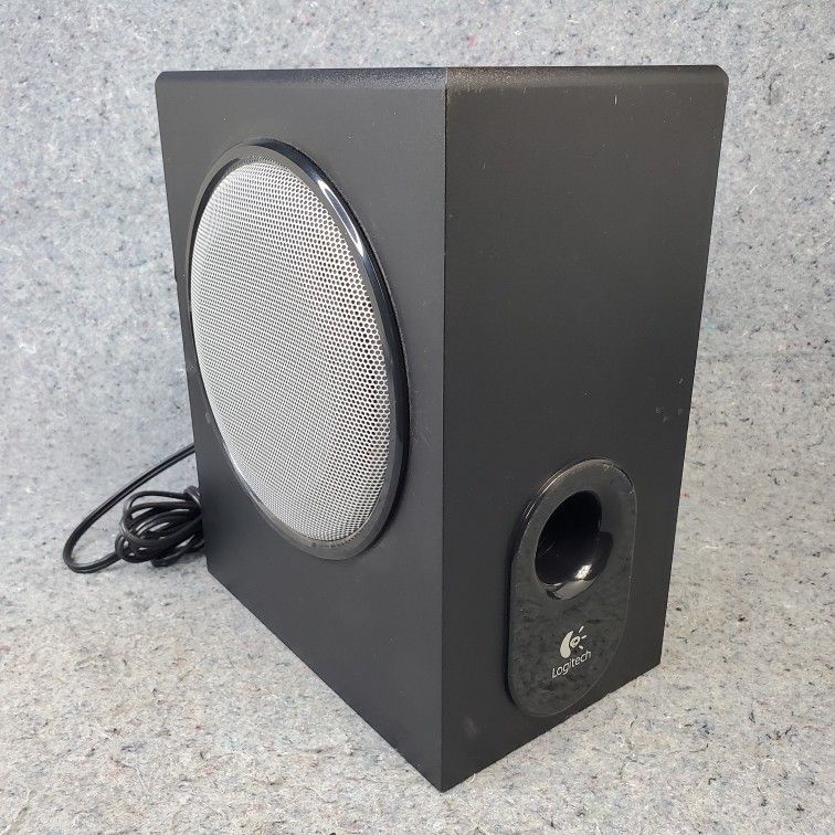 Logitech X-530 Subwoofer For 5.1 System Main Unit ONLY Speaker Computer Works!!