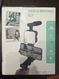 Video-Making Kit AY-49 with Tripod and LED Light