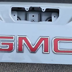GMC Sierra Upper Tailgate 
