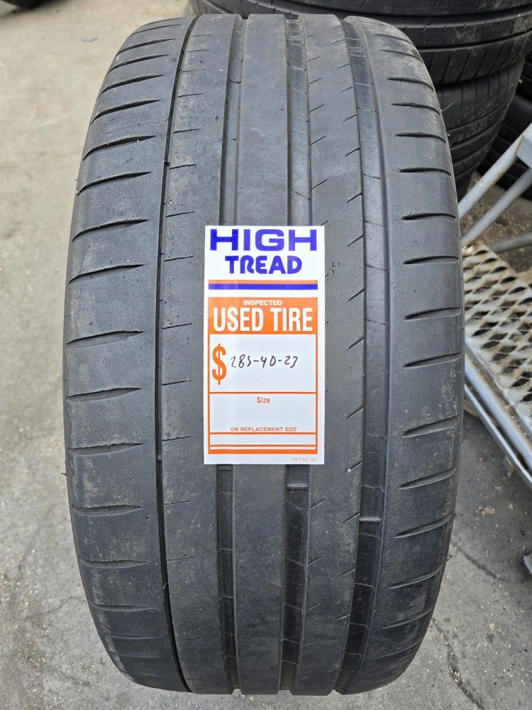 (1) 285 40 23 Michelin Pilot Sport 4S Tire
