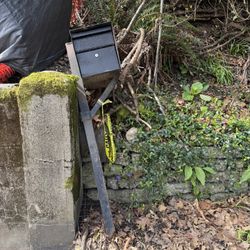 Free! Locking Mailbox With Post And Key