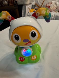 FISHER PRICE DANCE AND MOVE DOG