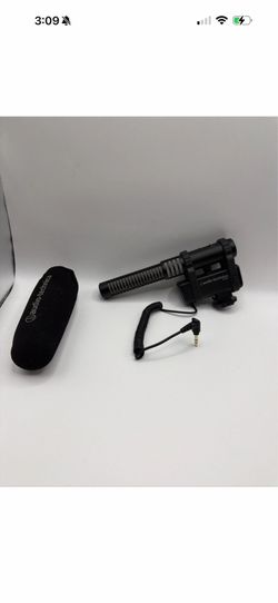 Audio-Technica AT8024 Stereo/Mono Camera-Mount Microphone for DSLR’s Works