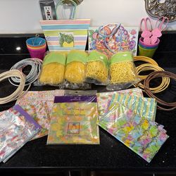 Easter Decor 2 Gift Bags 4 Sisal & Crinkle Shreds 7 Basket Bags 6 Ropes 10 Cups