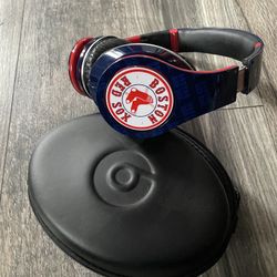 Beats by Dre - Red Sox