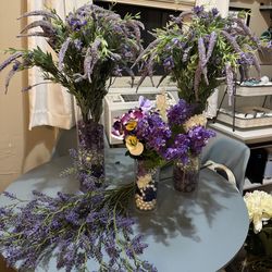 STUNNING PURPLE LOT !!!!!  FAUX LAVENDER & VASES