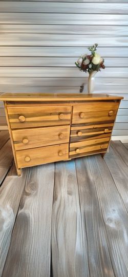 PINE WOOD DRESSER