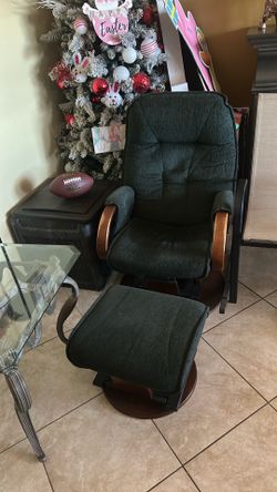 Rocking chair with ottoman