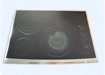 "GE Profile 30” Built-in Electric Cooktop (PP945) - AS IS