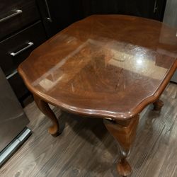 Vintage Queen Anne Style Wood Accent Table – 27”x23”x20” – Gloss Finish – Made in China