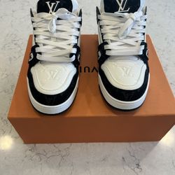 New Lv Trainers