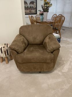 Swiftly Rocker Chair