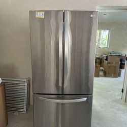 LG - 25.1 Cu. Ft. French Door Refrigerator with Ice Maker - Stainless Steel 
