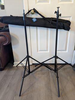 6 Ft.7' TRIPOD STAND WITH CARRY BAG
